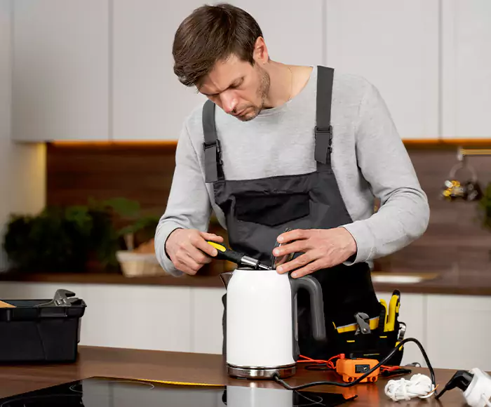 Skilled Blender Technicians: Your Small Appliance Repair Experts for Medford, MA