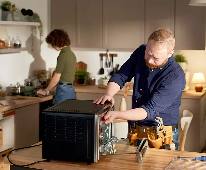 Top-Rated Oven Specialists: Your Certified Oven Repair Technician Crew in Medford, MA