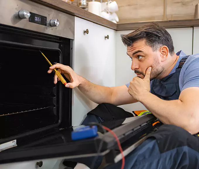 Why Medford Households Choose Medford Appliance Pro for Every Gas Oven Fix?